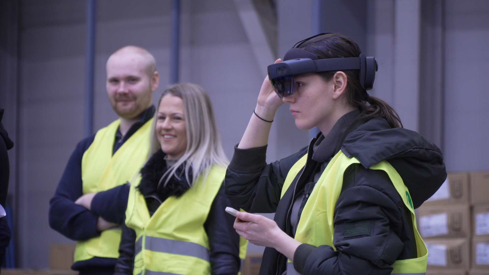 Med AR-glasögon blir framtidens produktion synlig redan innan bygget startar. Foto: Högskolan Väst. Foto: Högskolan Väst